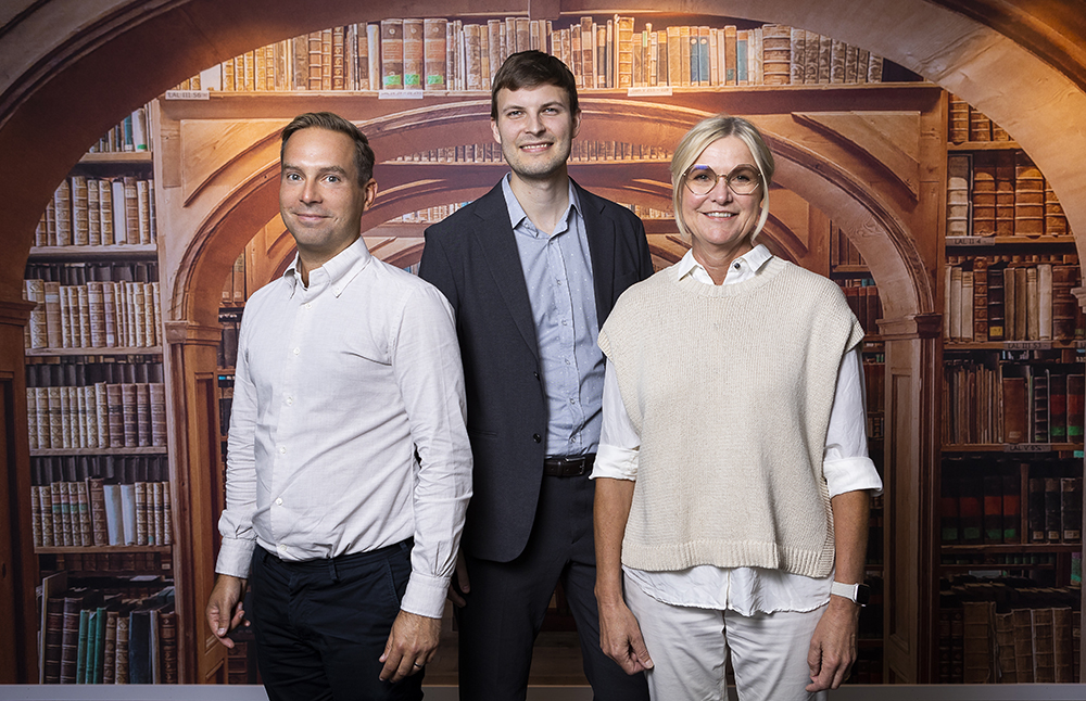 David Hober, Adrian Levitsky och Ulrika Brunell Abrahamsson på Bristol Myers Squibb. Foto: Johan Marklund